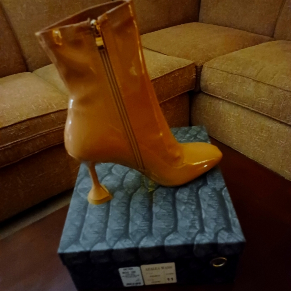 Akira brown boots size 11